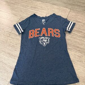 NFL Chicago Bears navy blue V-neck shirt